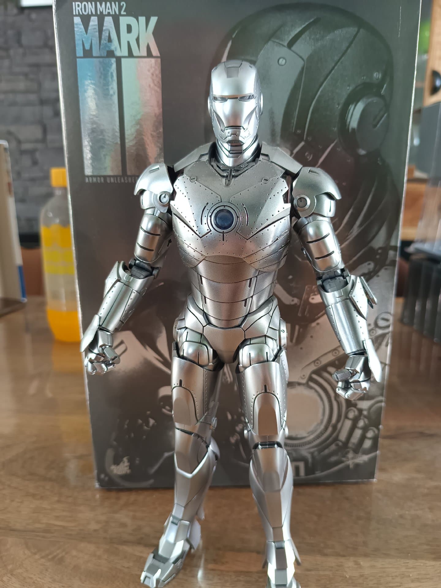 Hot toys mms 150 iron Man 2 mark 2