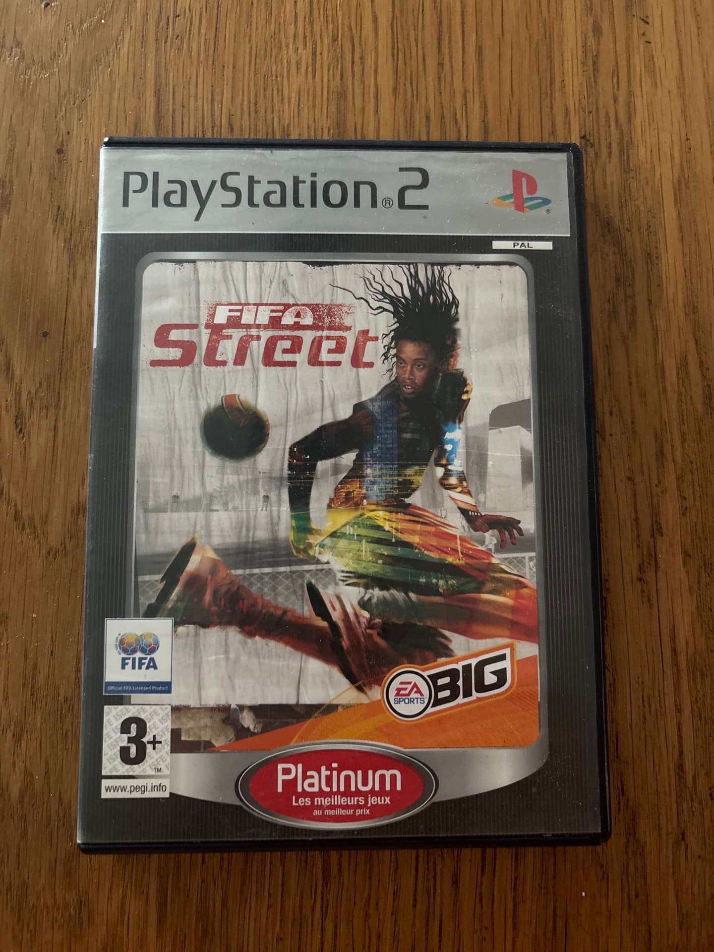 FIFA Street beaucoup de rayures 